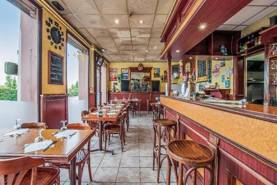 Hotel Aux Bons Amis Reims Exterior foto